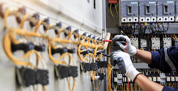 Professional Electrician technician working in Gulf Shores, AL